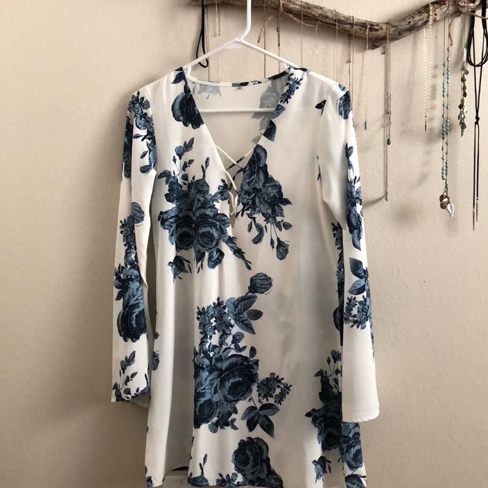 Floral dress 💙💙